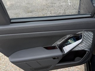 BMW 7M760E Executive Lounge TV