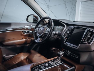 Volvo XC90 D5 AWD 173kW Inscription 7míst
