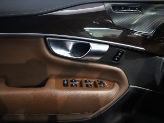 Volvo XC90 D5 AWD 173kW Inscription 7míst