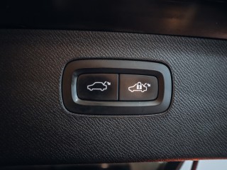 Volvo XC90 D5 AWD 173kW Inscription 7míst