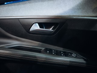 Peugeot 3008 GT PACK HYBRID4 300 e-EAT8