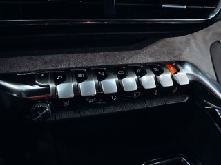 Peugeot 3008 GT PACK HYBRID4 300 e-EAT8