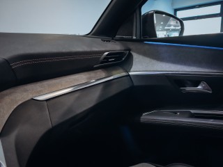 Peugeot 3008 GT PACK HYBRID4 300 e-EAT8