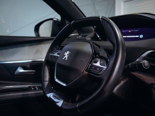 Peugeot 3008 GT PACK HYBRID4 300 e-EAT8