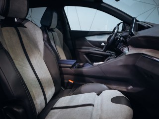 Peugeot 3008 GT PACK HYBRID4 300 e-EAT8