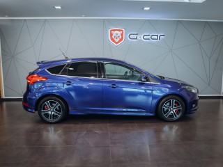 Ford Focus 1.5 ST Titanium