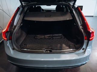 Volvo V90 B4 R-Design AWD