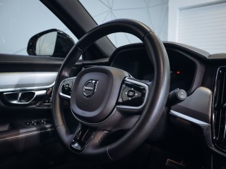 Volvo V90 B4 R-Design AWD