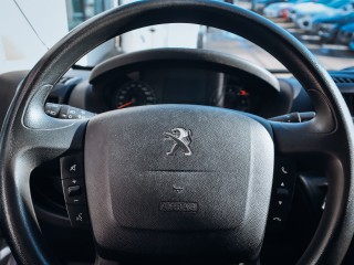 Peugeot Boxer 2.2 BlueHDI 140 3300 L2H2