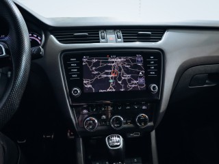 Škoda Octavia 2.0 TSI 180kW RS