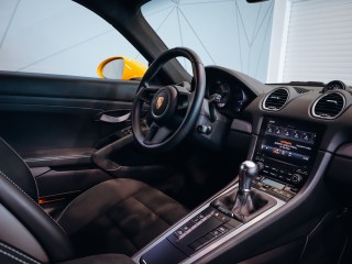 Porsche Cayman GT4 309 kW