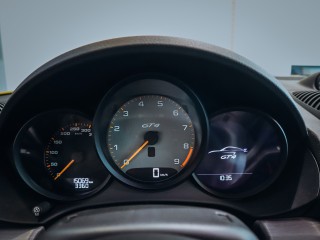 Porsche Cayman GT4 309 kW