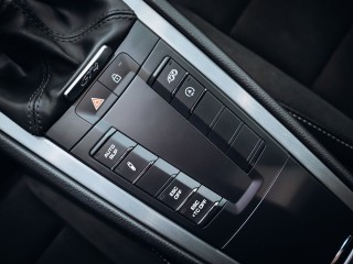 Porsche Cayman GT4 309 kW