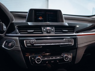 BMW X1 2.0 xDrive 18d AT Sport Line