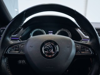 Škoda Superb Combi Sportline TDI 140kW