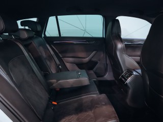 Škoda Superb Combi Sportline TDI 140kW