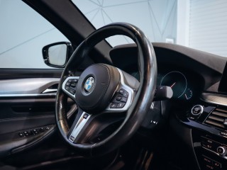 BMW 530d xDrive M-paket 195 kW