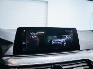 BMW 530d xDrive M-paket 195 kW