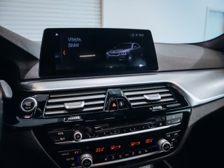 BMW 530d xDrive M-paket 195 kW