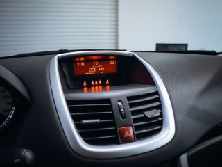 Peugeot 207 1.4i 16V 70kW