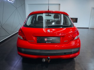 Peugeot 207 1.4i 16V 70kW