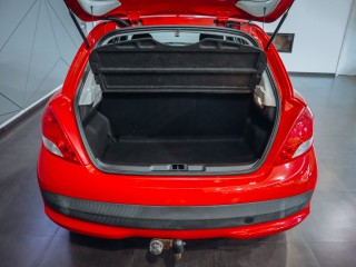 Peugeot 207 1.4i 16V 70kW