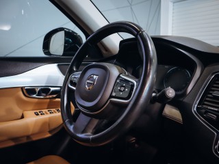Volvo XC90 D5 AWD Momentum