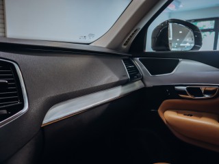 Volvo XC90 D5 AWD Momentum