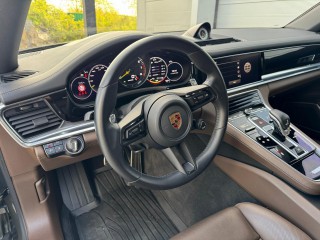 Porsche Panamera 4 E-Hyb Platinum SportDesign