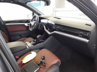 Volkswagen Touareg R-Line 4Motion 3.0 TSI 250kW