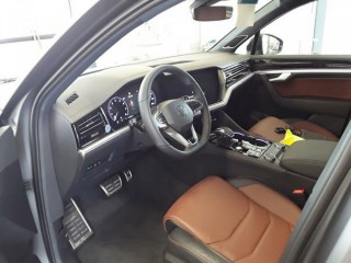 Volkswagen Touareg R-Line 4Motion 3.0 TSI 250kW