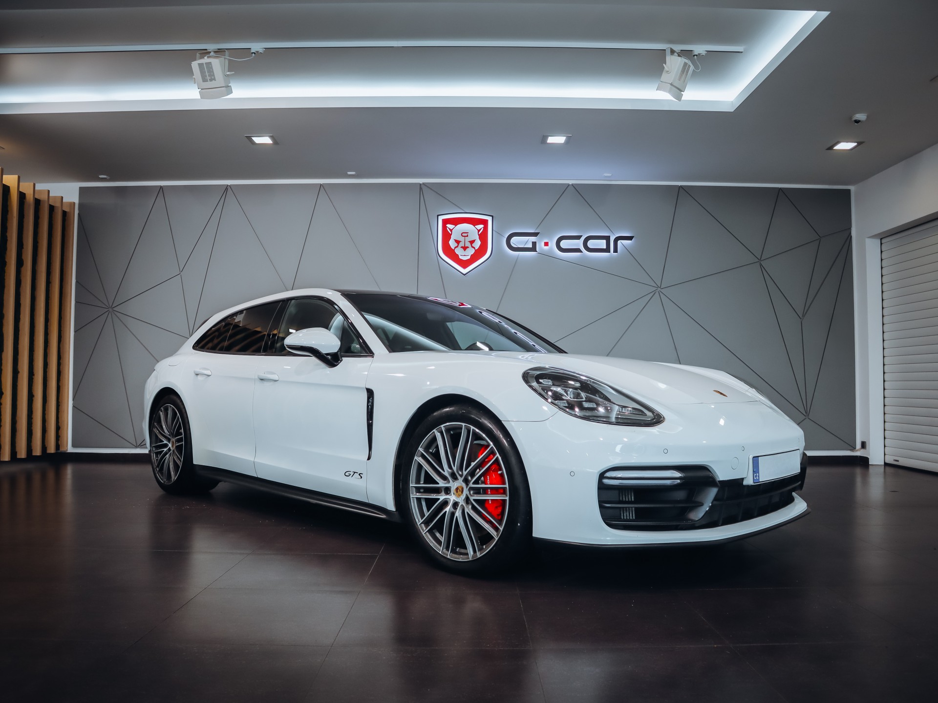 Porsche Panamera GTS Sport Turismo 338 kW