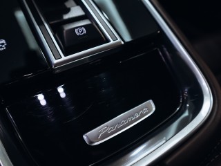 Porsche Panamera GTS Sport Turismo 338 kW