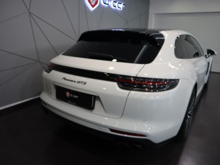 Porsche Panamera GTS Sport Turismo 338 kW