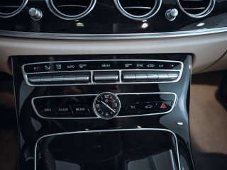 Mercedes-Benz E 220d 4MATIC Avantgarde