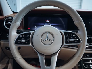 Mercedes-Benz E 220d 4MATIC Avantgarde