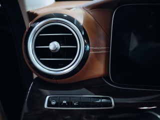 Mercedes-Benz E 220d 4MATIC Avantgarde