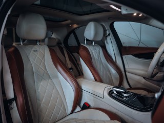 Mercedes-Benz E 220d 4MATIC Avantgarde