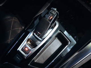 Peugeot 5008 2.0 BlueHDi EAT8 GT Line