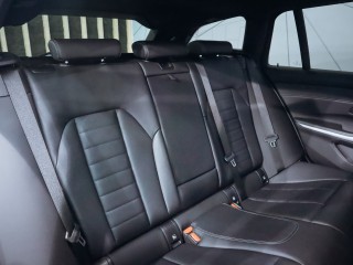 BMW 330d xDrive Touring 210 kW