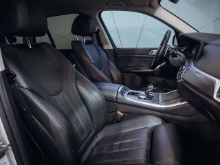 BMW X5 xDrive 30d AT