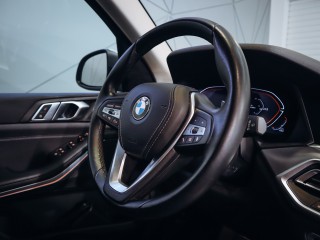 BMW X5 xDrive 30d AT