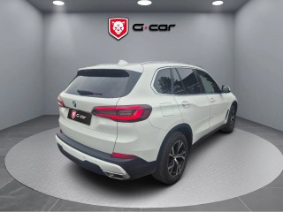 BMW X5 xDrive 30d AT