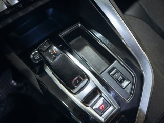 Peugeot 3008 ALLURE PACK 1.2 PureTech AT8