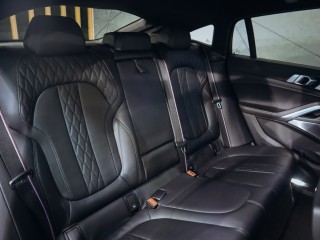 BMW X6 50d xDrive M-paket 294 kW