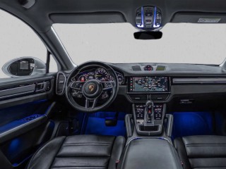 Porsche Cayenne E-Hybrid Coupe Platinum