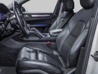 Porsche Cayenne E-Hybrid Coupe Platinum
