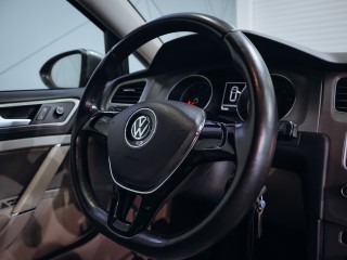 Volkswagen Golf 1.2 TSI