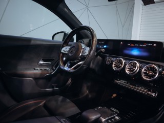 Mercedes-Benz A 200 AMG