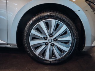 Škoda Superb 2.0 TDI 110kW Style Combi DSG